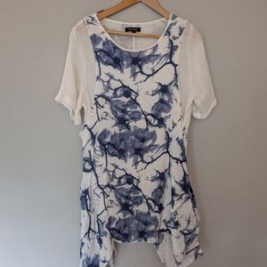 4/$20Papa Vancouver Elegant White and Blue Blouse Chic Top Printed Layered Large